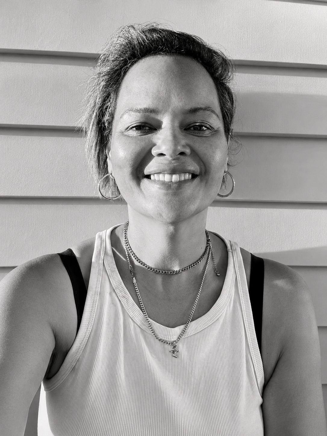 Portrait of Sasha Aloe, founder of Ātanga Skinwork
